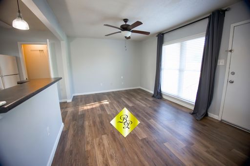 Overton Square - Gorgeous Modernized 1 Bedroom Apartment – photo 1