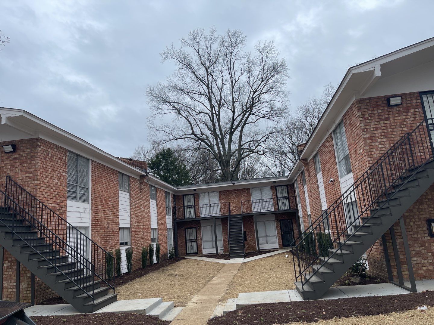 Memphis Apartment: 1261 Peabody Ave.