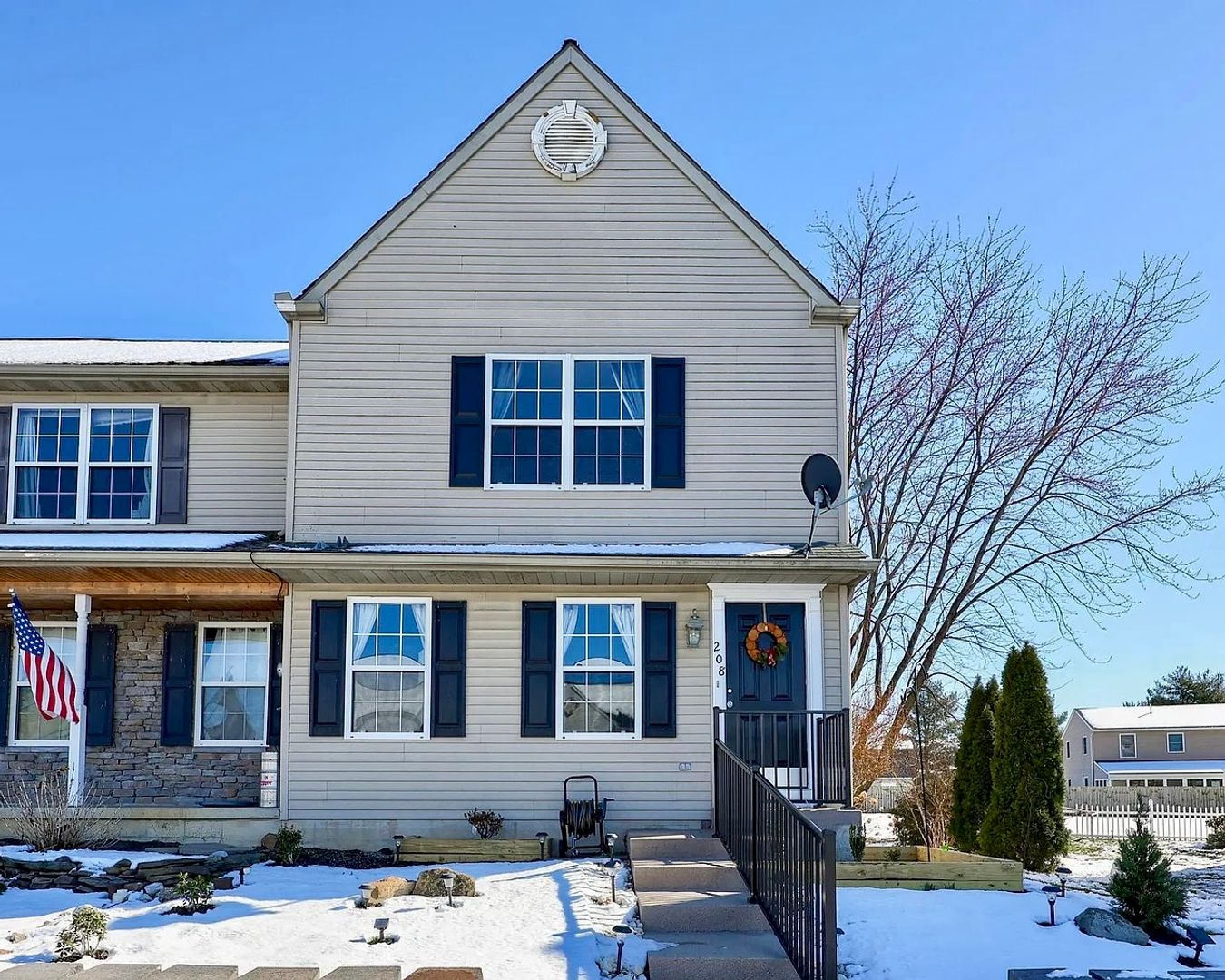 Marietta Townhome: 208 Wild Cherry Ln