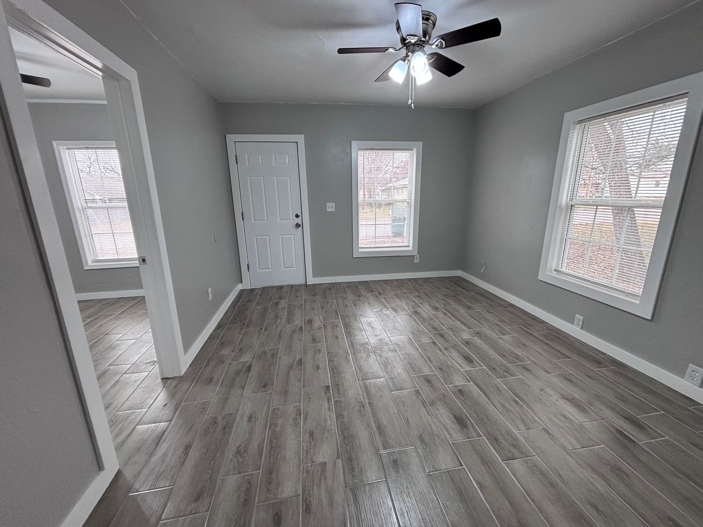 Edmond House: 506 W 2nd St