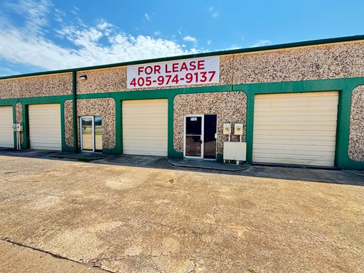 1,200 Sq Ft Warehouse/Office FLEX Space - Melrose Business Park – photo 1