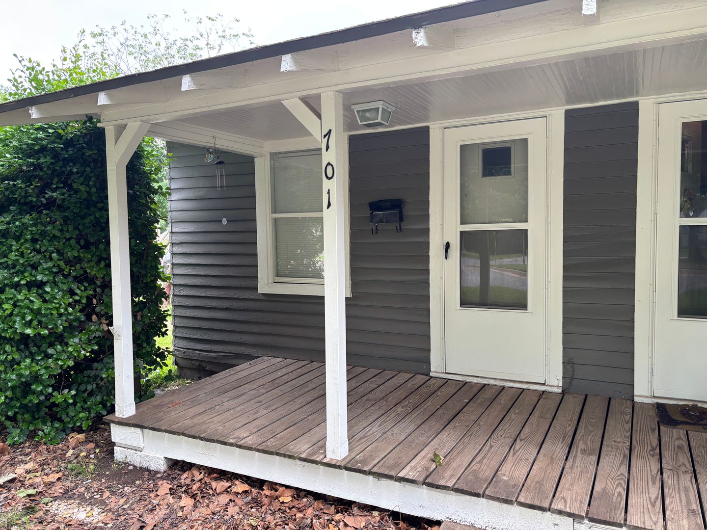 Edmond House: 701 N Boulevard St