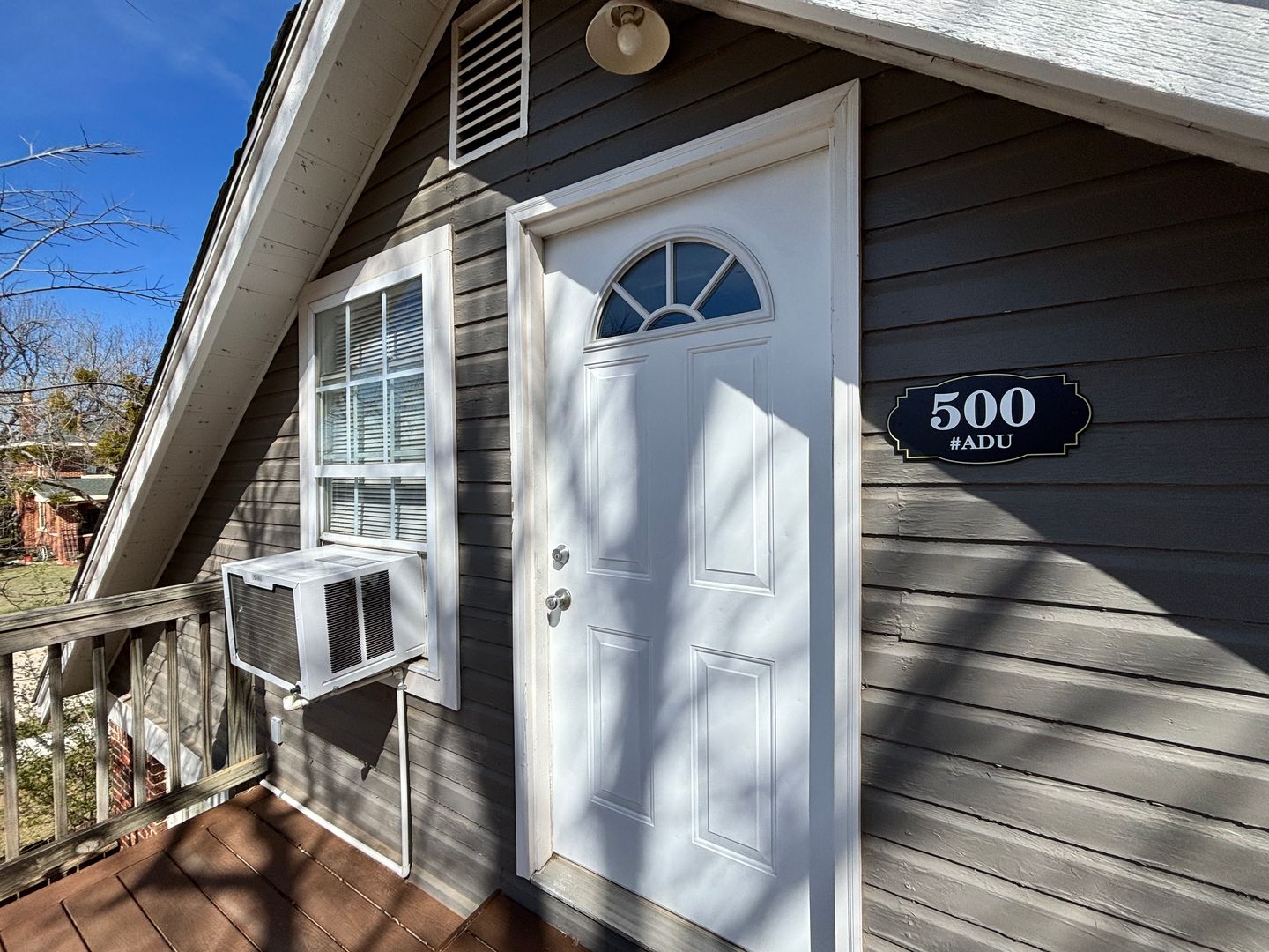 Edmond House: 500 N. Jackson St. #ADU