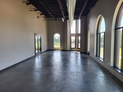 Luxury Top Level Office Space in Downtown Edmond - Campbell Corner – photo 1