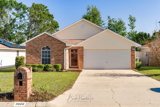 Adorable 3/2 with 2-car garage and fenced yard in NEP – photo 1
