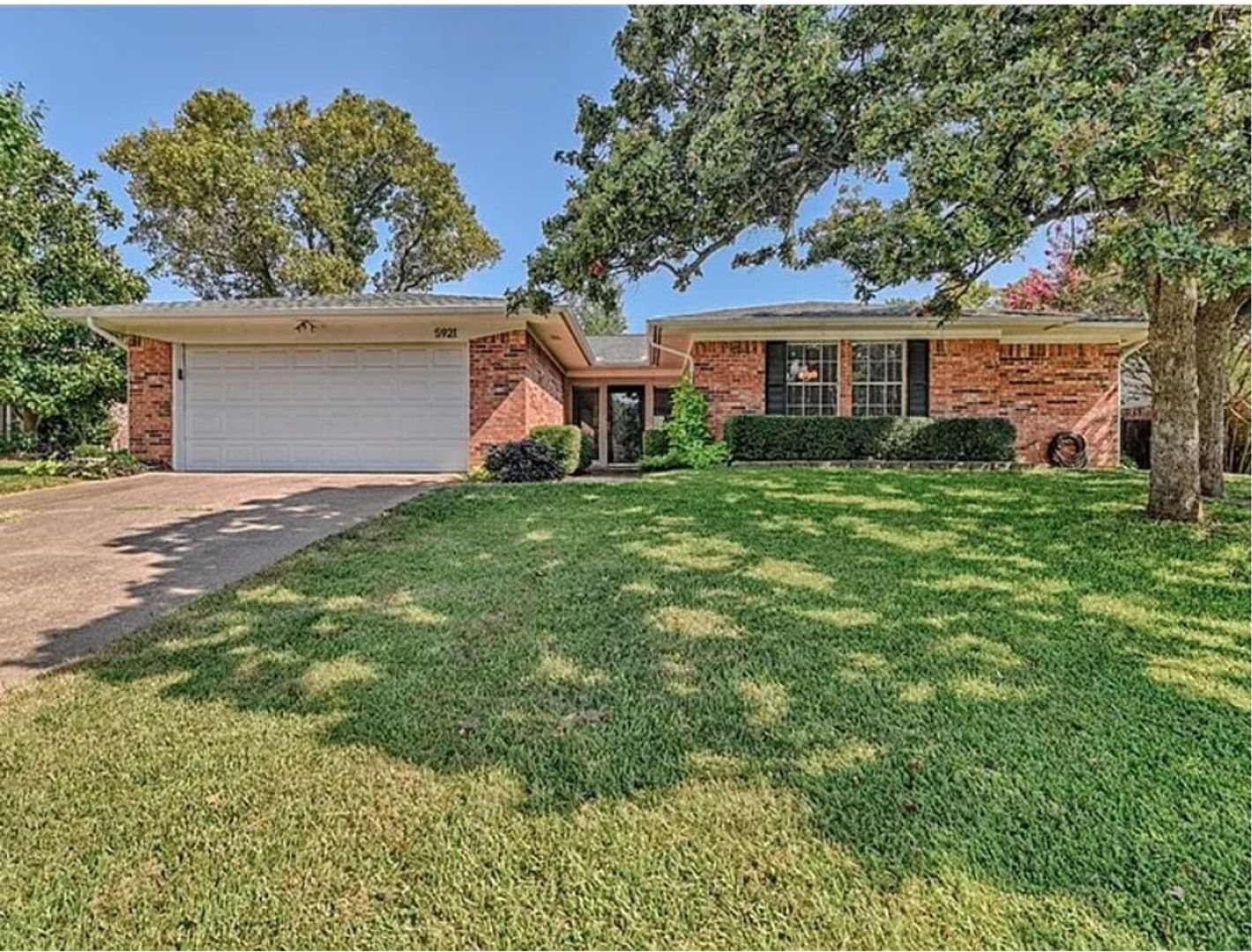 Arlington House: 5921 Pleasant Hill Drive