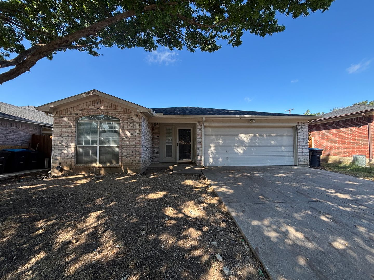 Fort Worth House: 7232 Laurelhill Court S