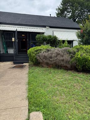 1037 Colvin Avenue – photo 1