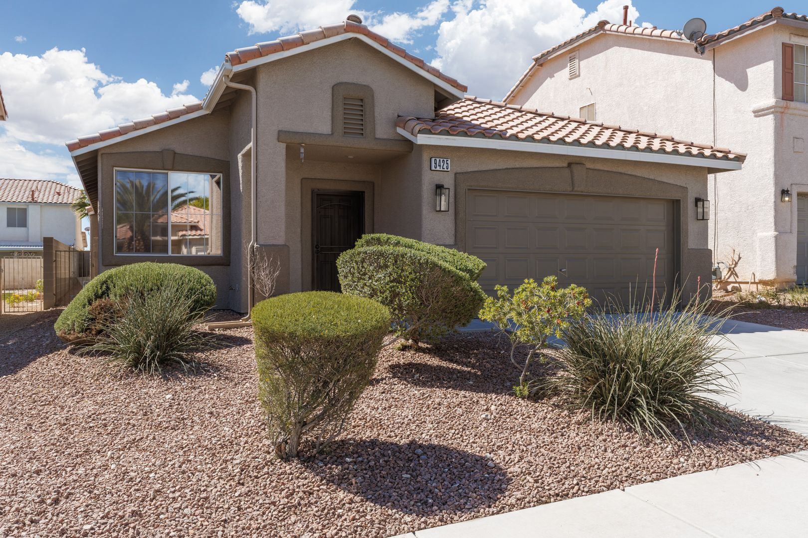 Las Vegas House: 9425 Sparkling Waters Ave