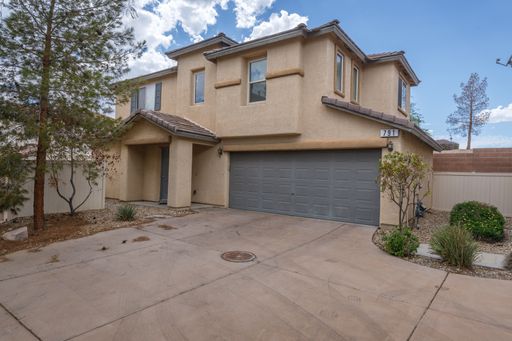 3 bedroom single family home in Henderson! – photo 1