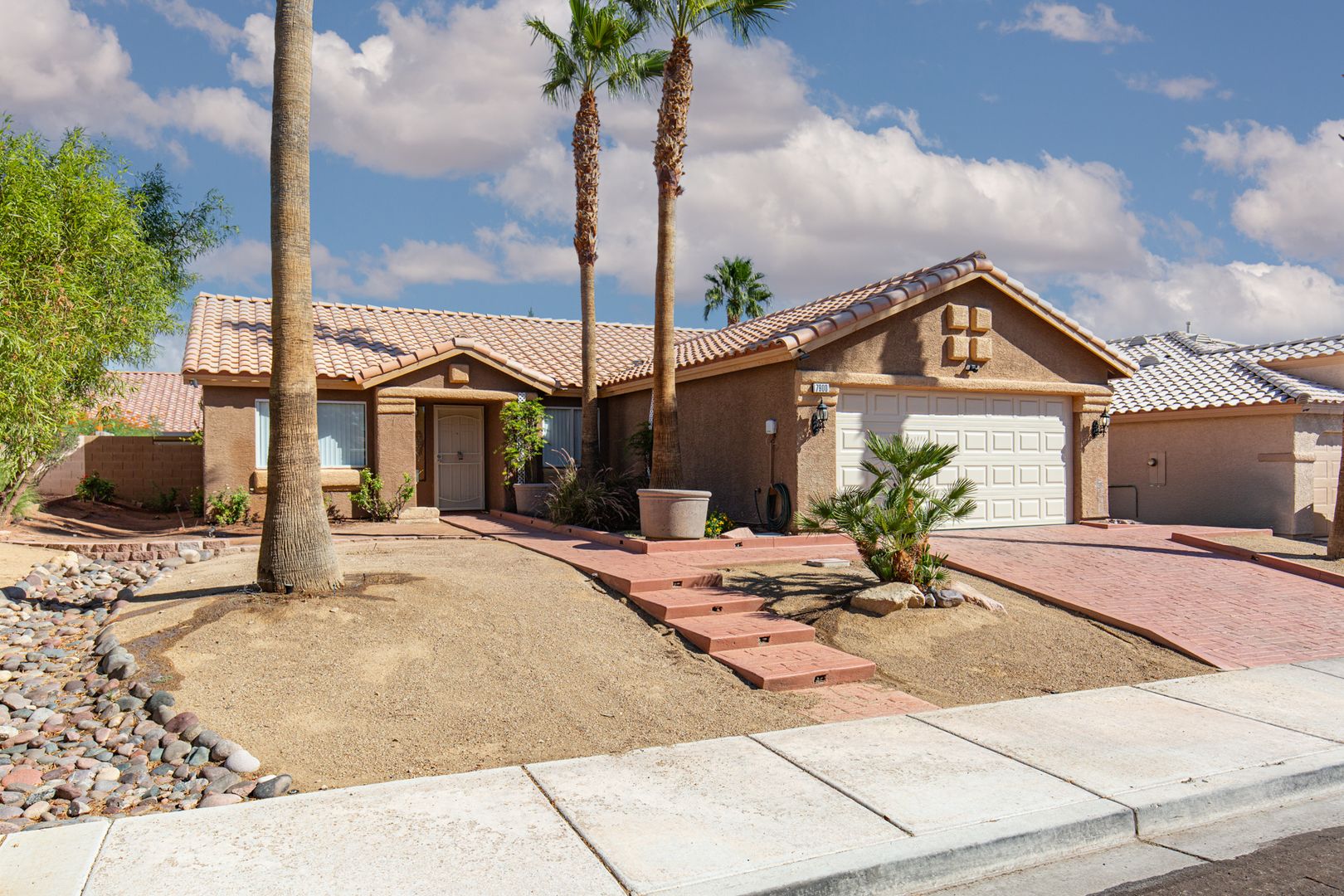 Las Vegas House: 7900 White Grass Ave