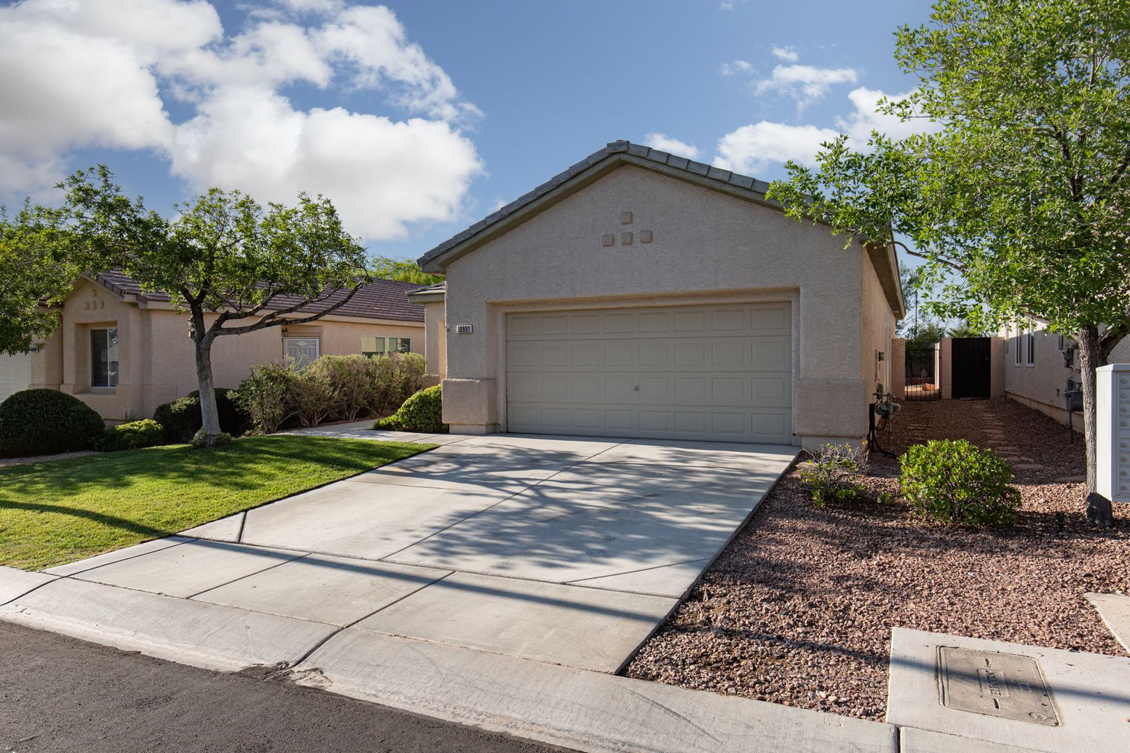 Las Vegas House: 10991 Pumpkin Ridge Ave
