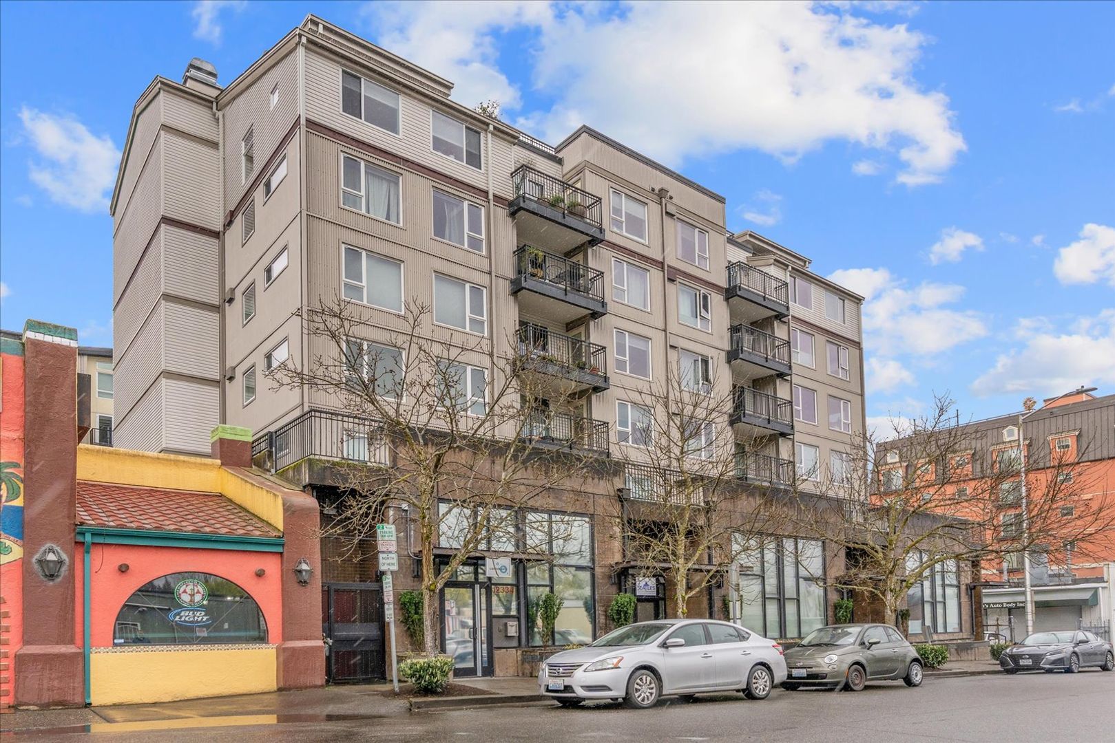 Seattle Condo: 12334 31st Ave NE #409