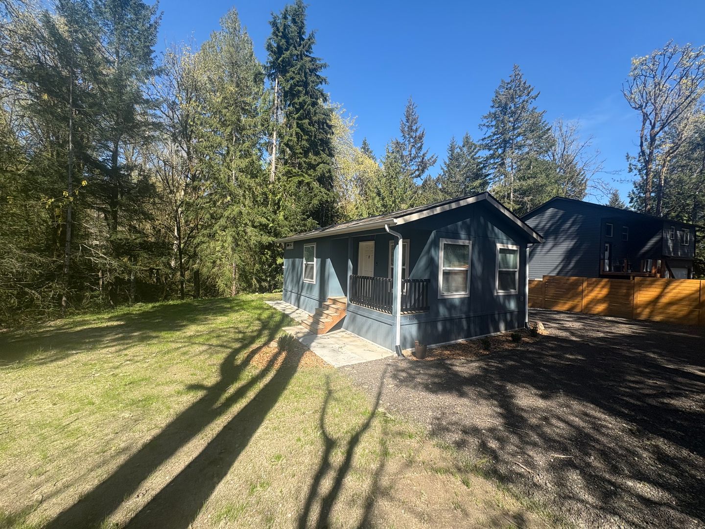 Port Orchard House: 2995 Woods Road E