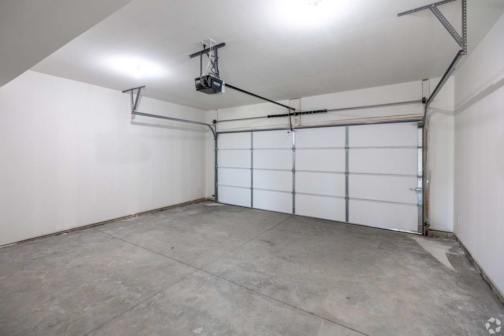 Grimes Apartment: 2525 NW Gabus Lane