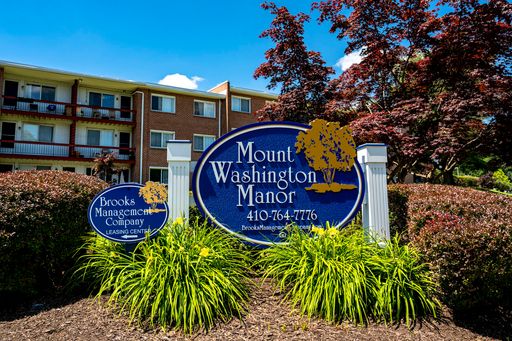 Mt Washington Manor Apts - Top level 1-Bedroom with private balcony - NEWLY RENOVATED – photo 1