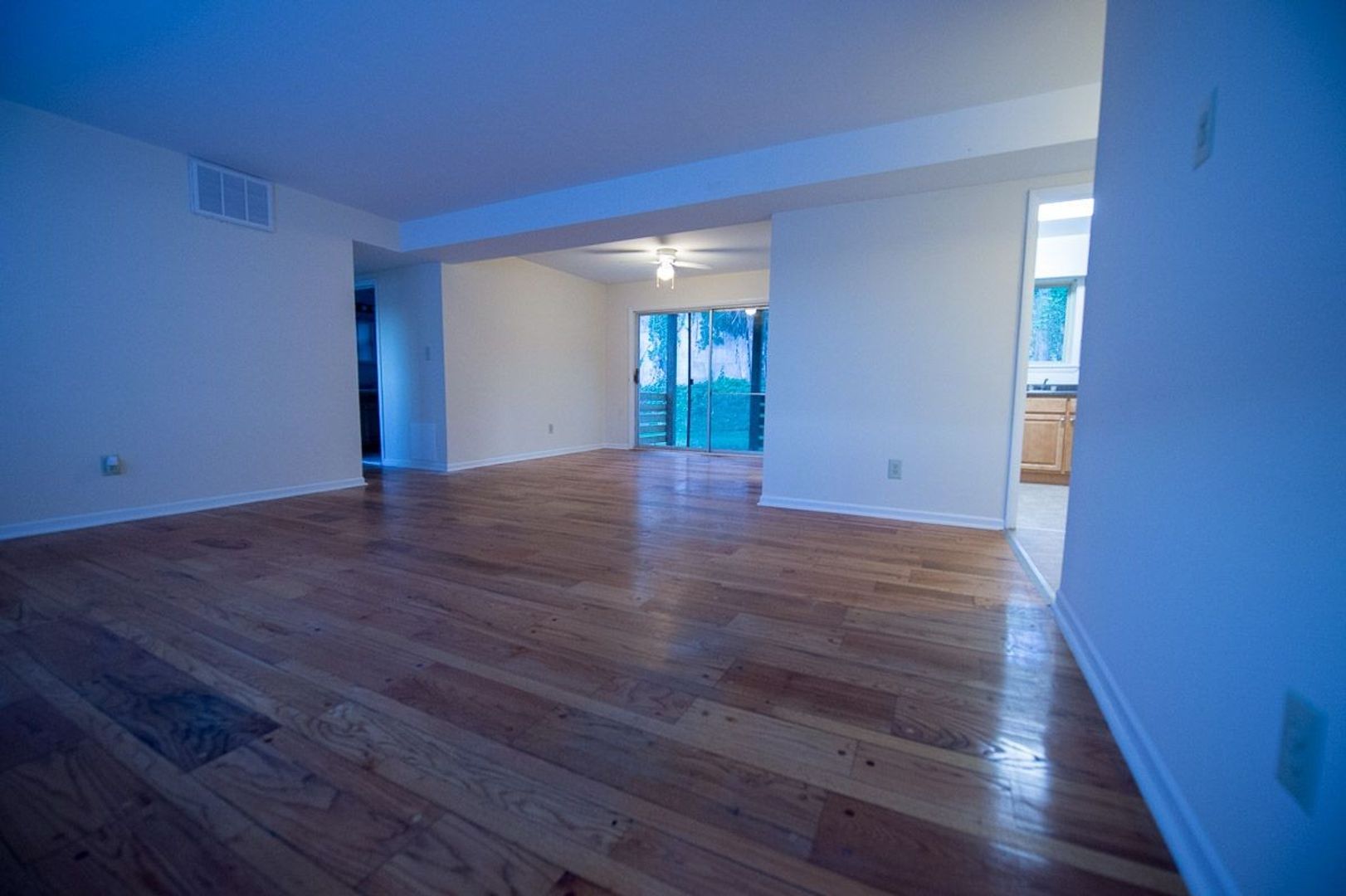 Baltimore Apartment: 2900-2926 Taney Rd