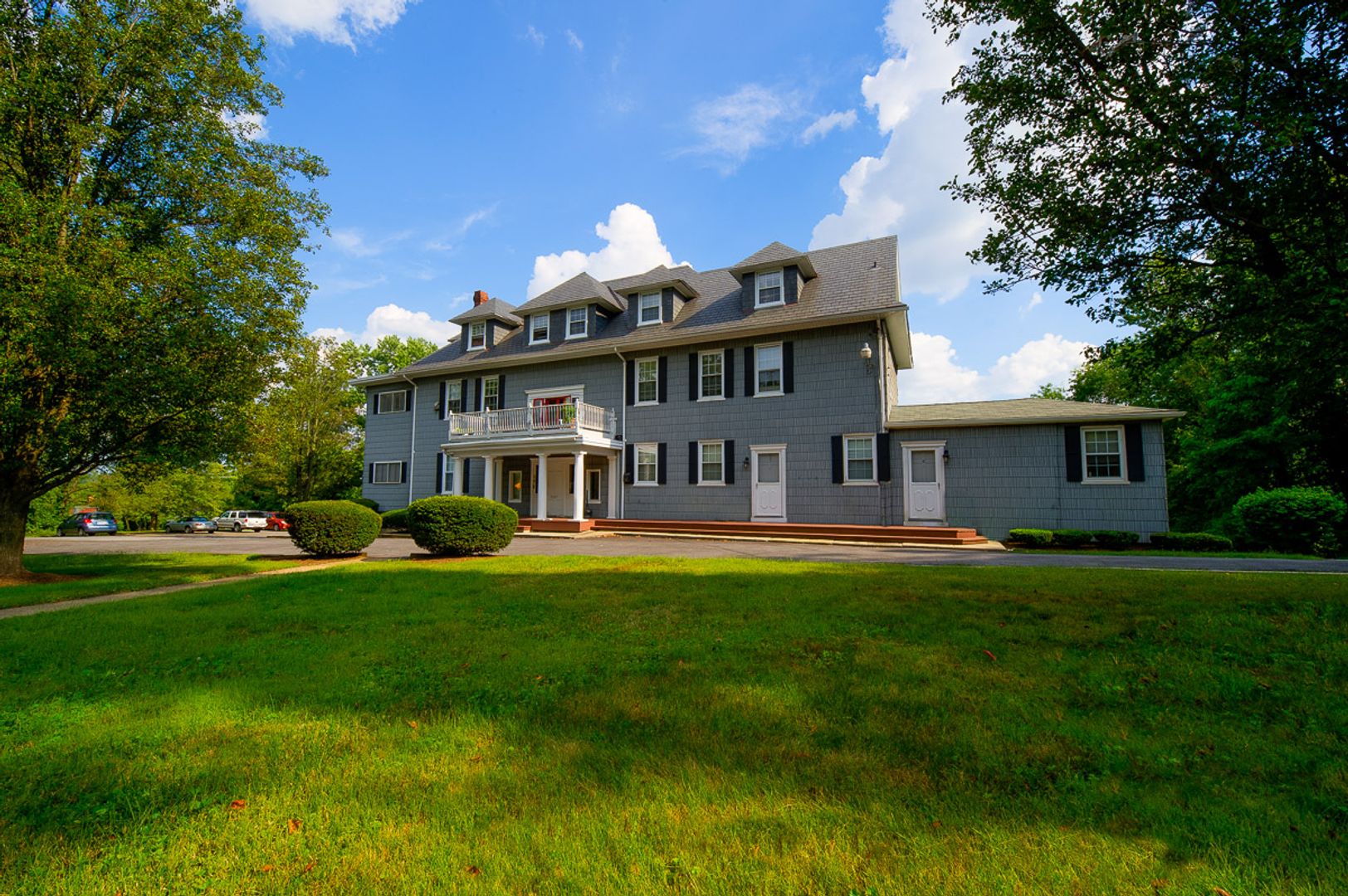 Baltimore Apartment: 2007 Sulgrave Ave