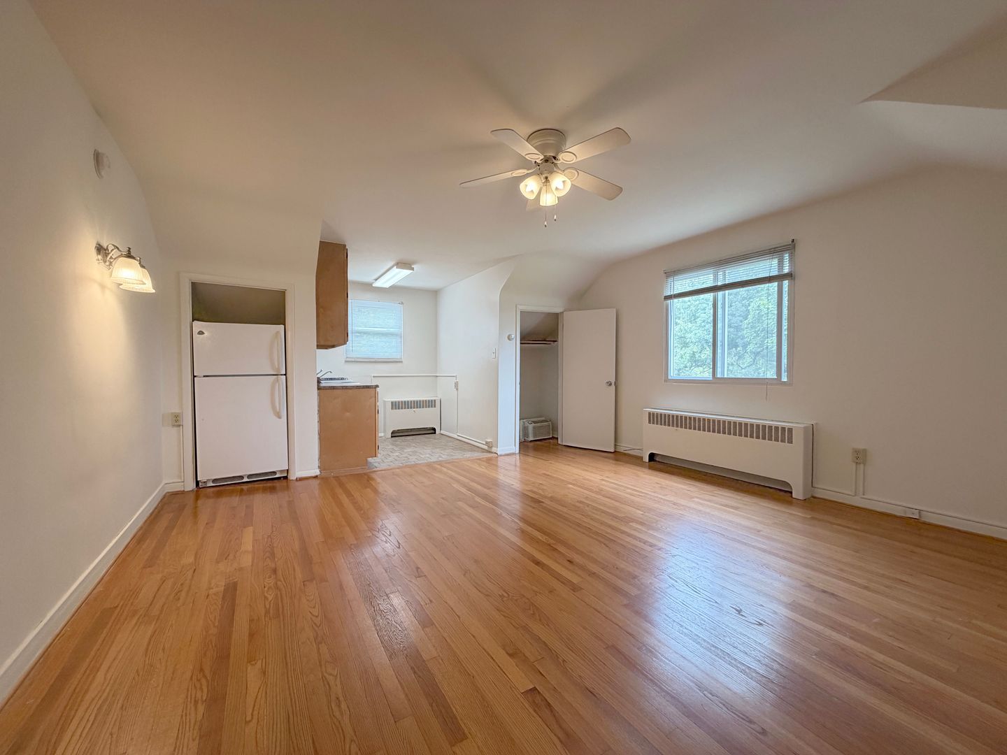 Baltimore Apartment: 5511 Pimlico Rd