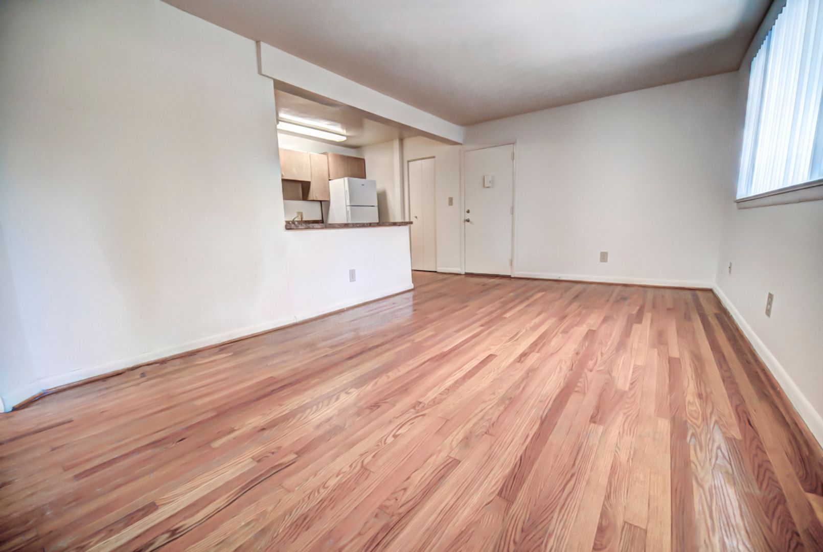 Baltimore Apartment: 4221-4233 Hickory Ave