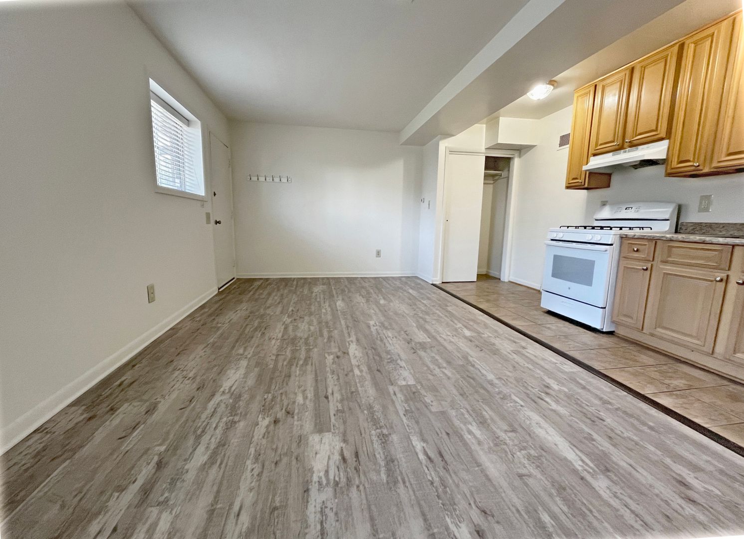 Baltimore Apartment: 6111-6117 Berkeley Ave