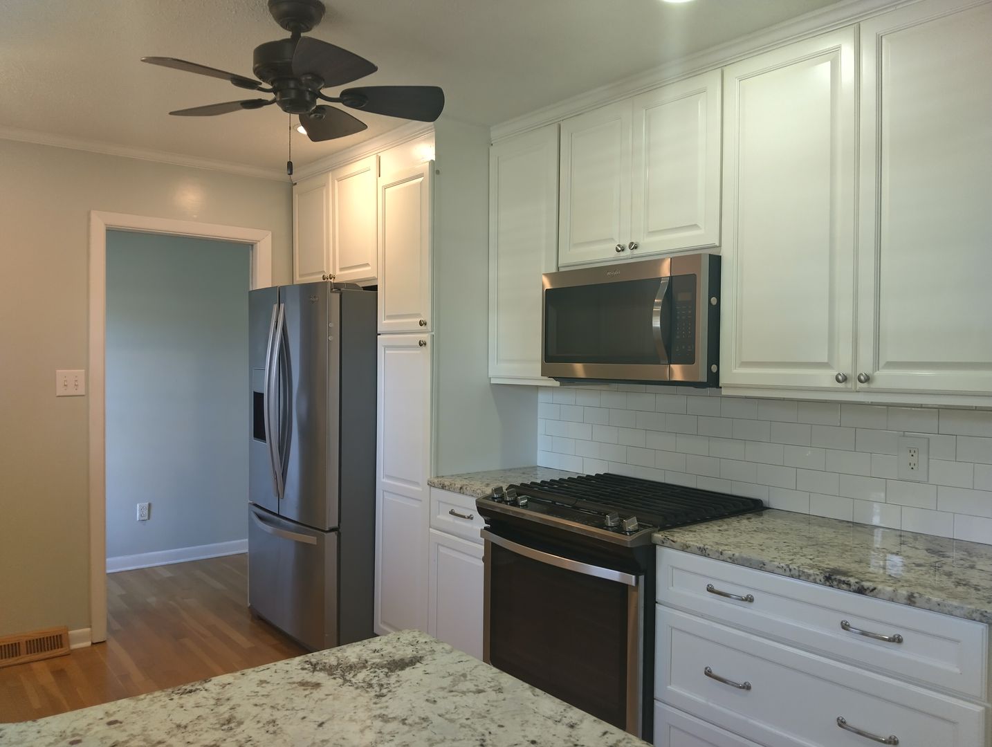 Newport News House: 13 Bosch Ln