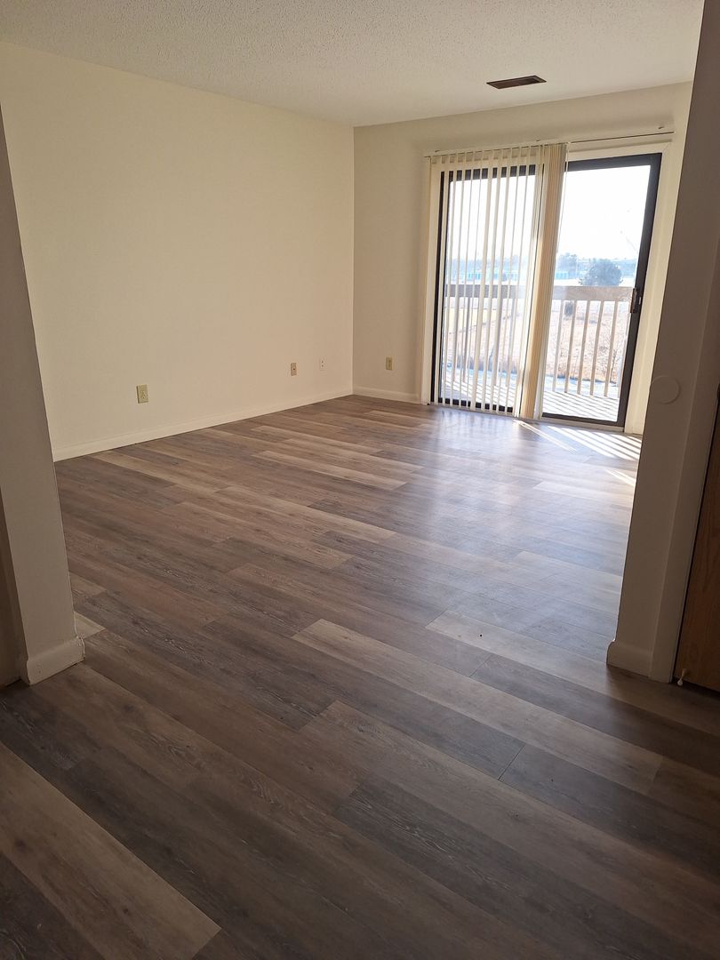 Delphos Apartment: 1000 Lima Ave