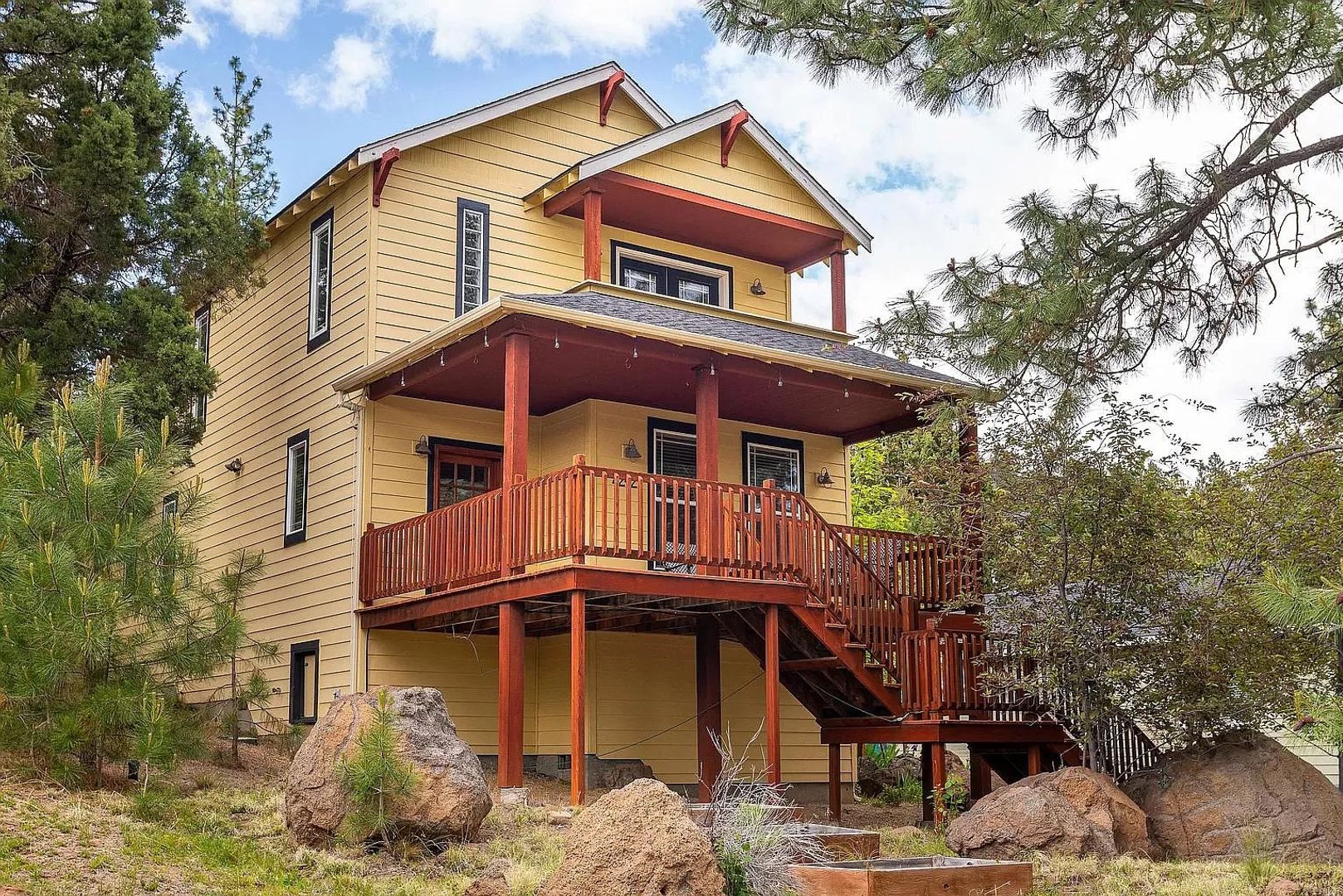 Bend House: 2242 NW Torrey Pines Dr