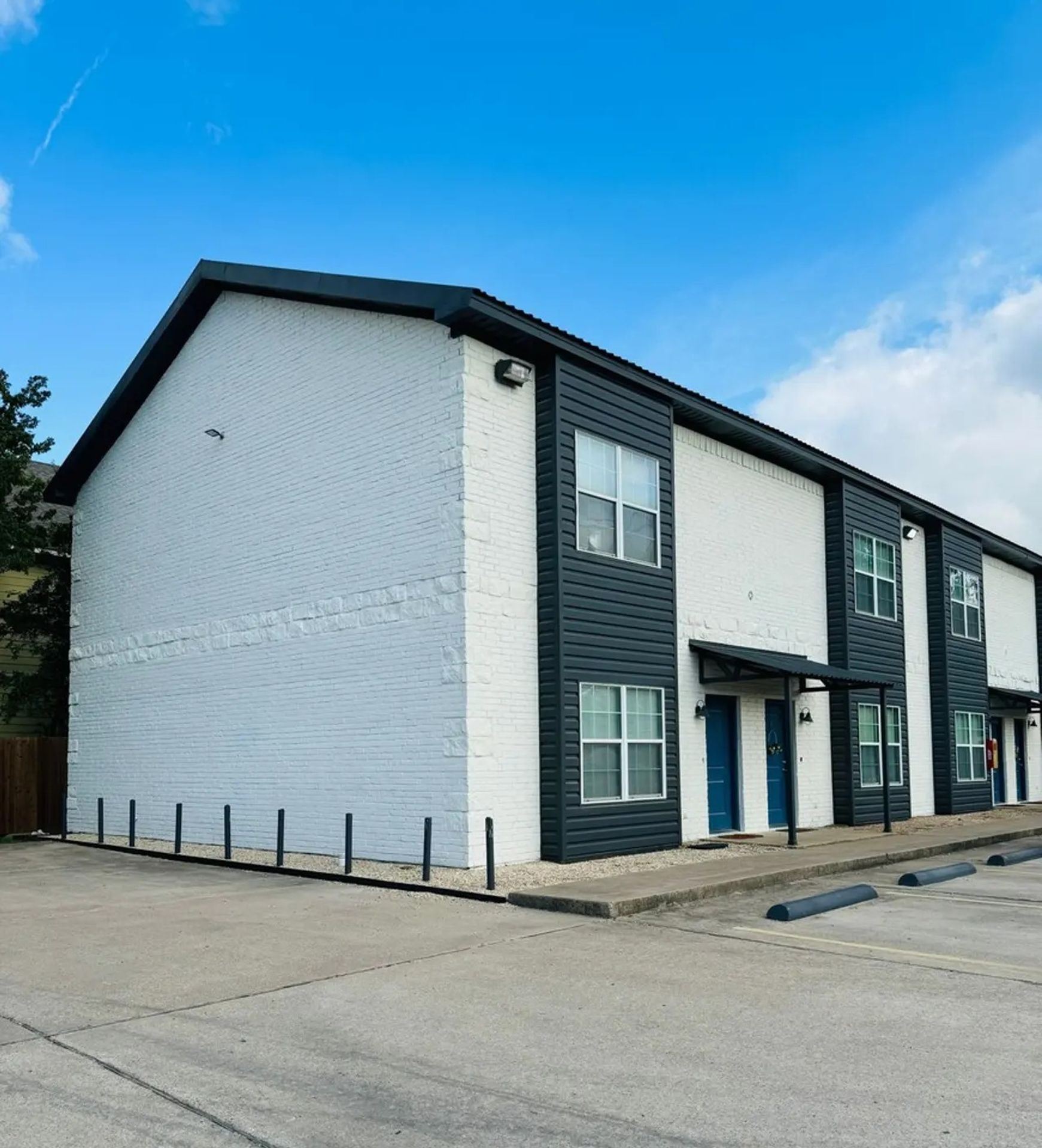 Waco Apartment: 1925 S 12th St.