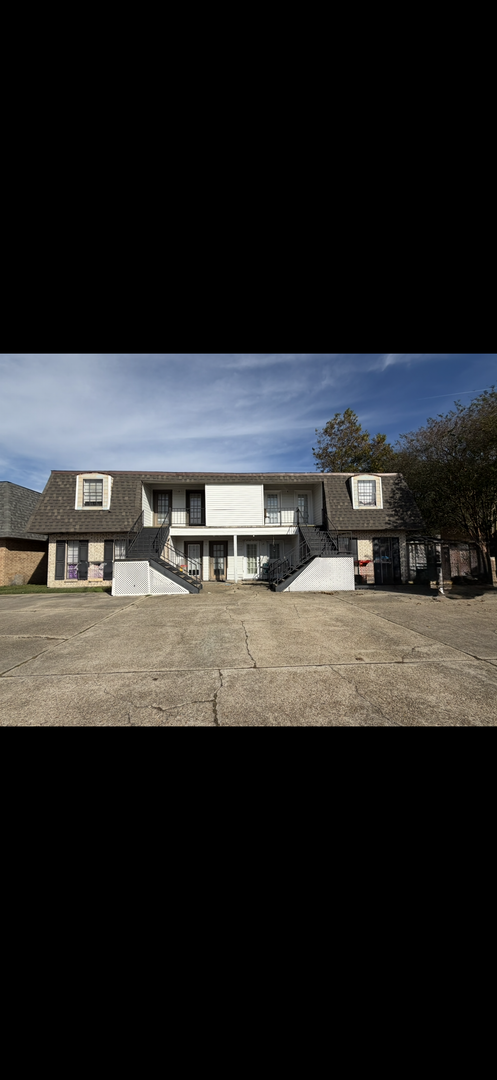 Lafayette Apartment: 106 Vaucluse Drive