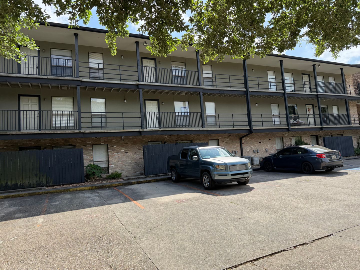 Lafayette House: 701 S. College Drive #108