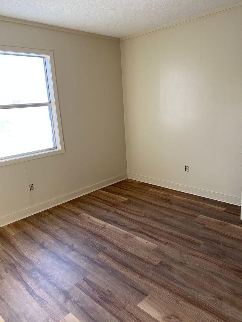 Sunset Apartment: 135 Georgiana Street