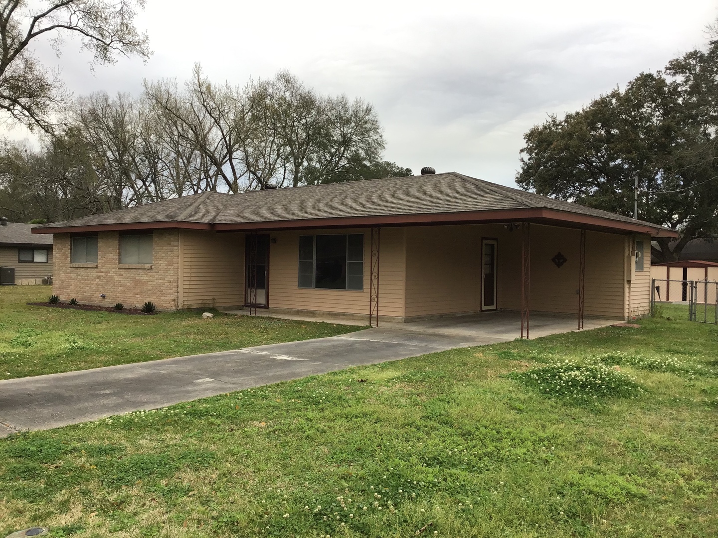 Lafayette House: 717 Alice Street