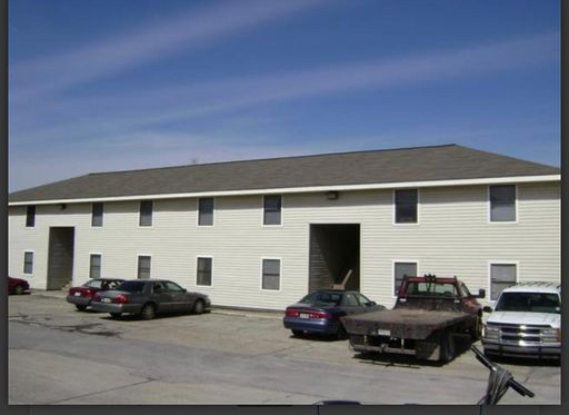 2 bedroom 1 Bath downstairs apartment