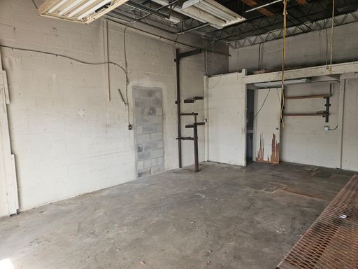 400 SqFt Warehouse Bay in Oakland Park