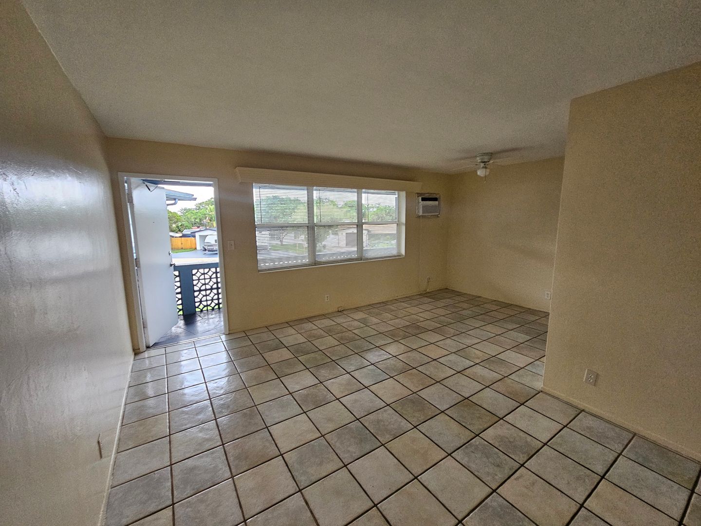 Fort Lauderdale Apartment: 1760 NE 52nd Street