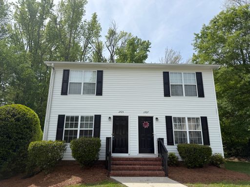 Summer M/I Special on Renovated 2-bedroom townhome in Kannapolis – photo 1
