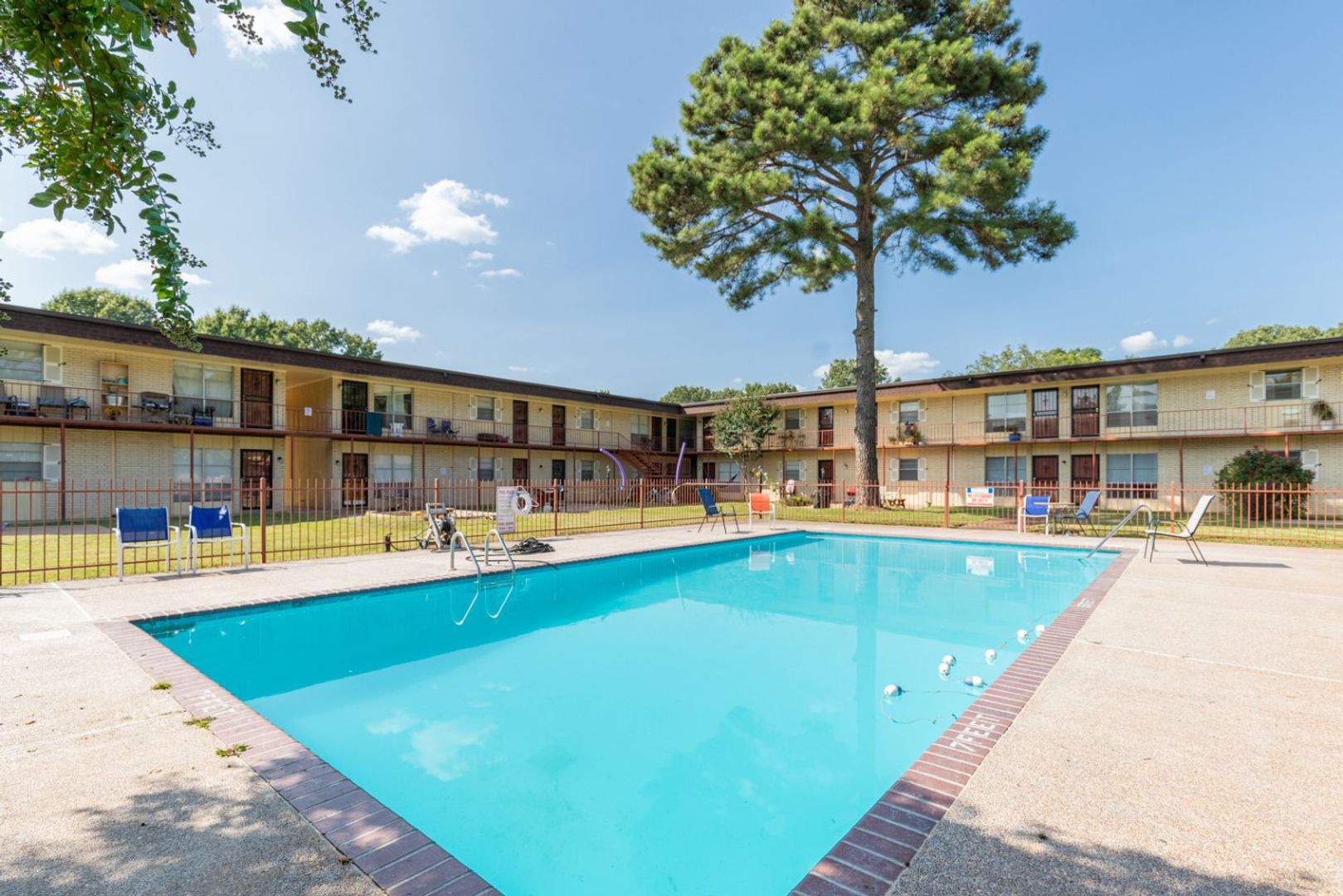Collierville Apartment: 325 S Center Street