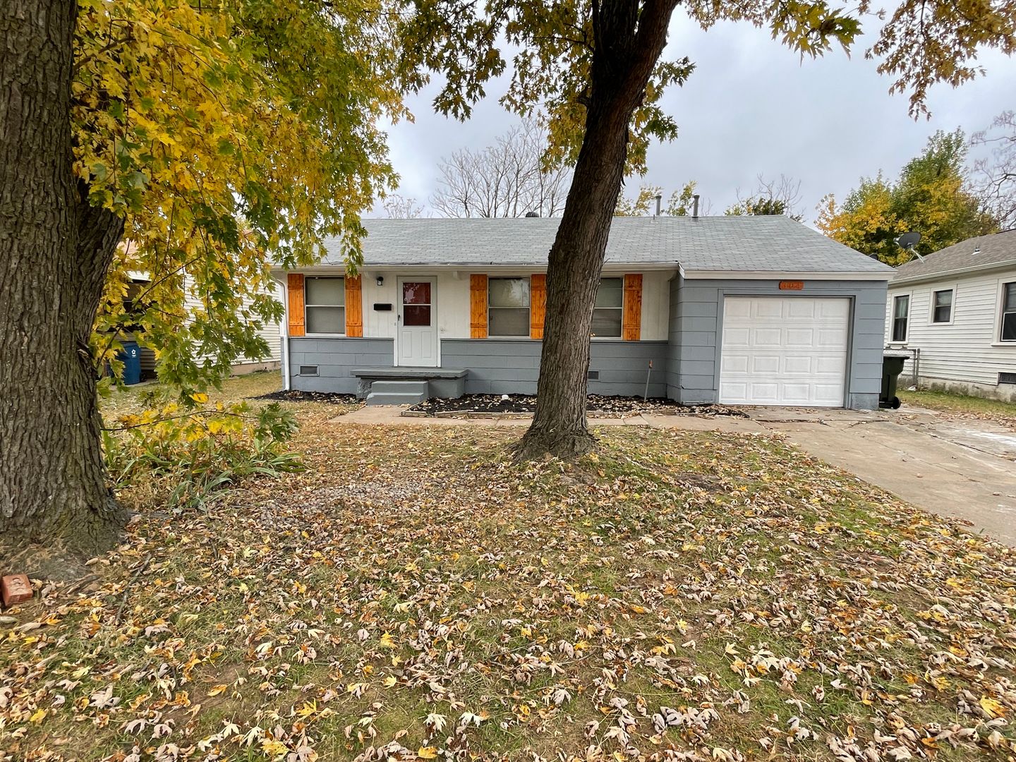 Midwest City House: 304 E. Kerr Dr.