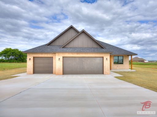 Brand-New Home for Sale in Chisholm Trail Estates