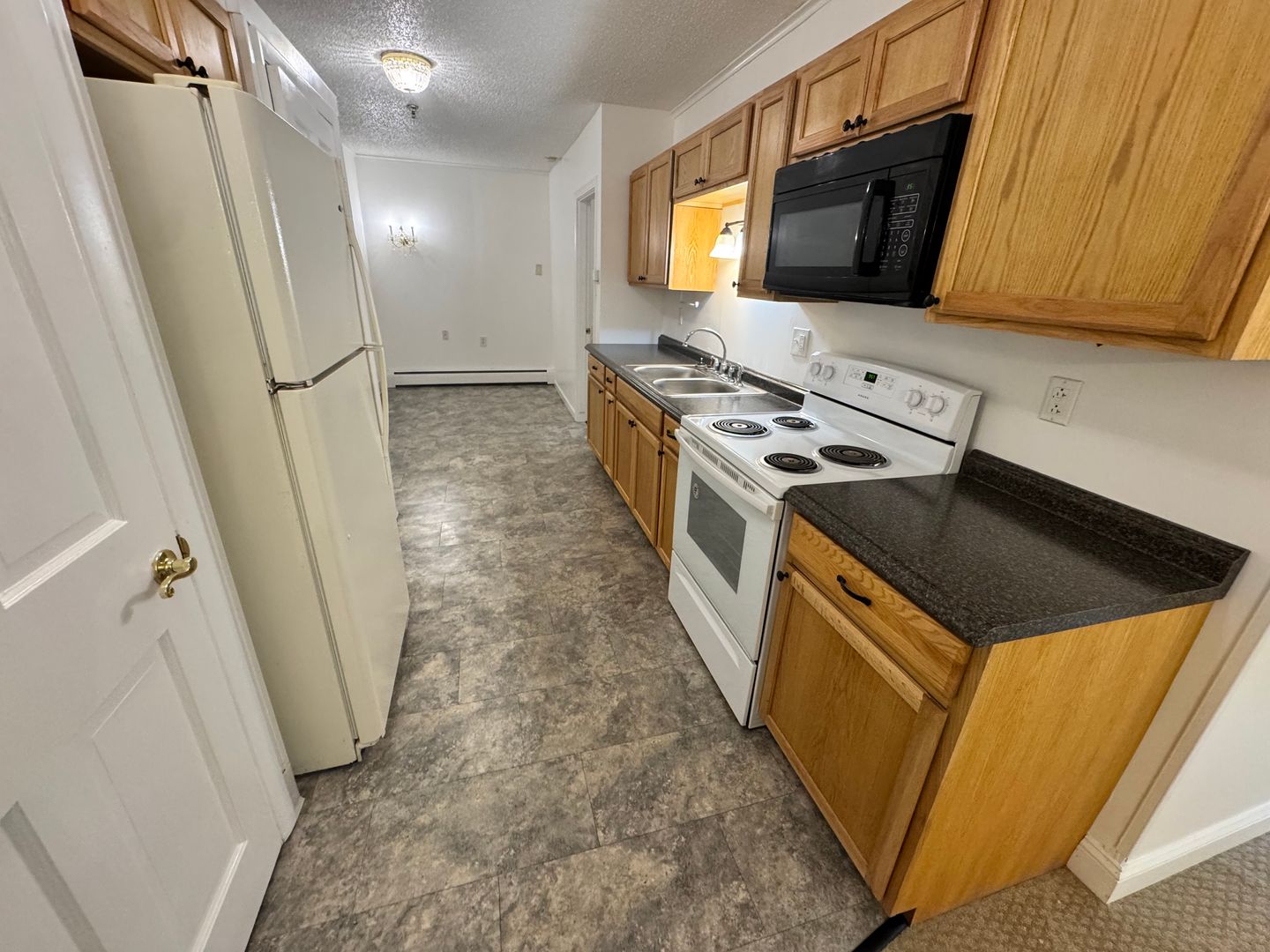 Waterville Apartment: 110 College Ave