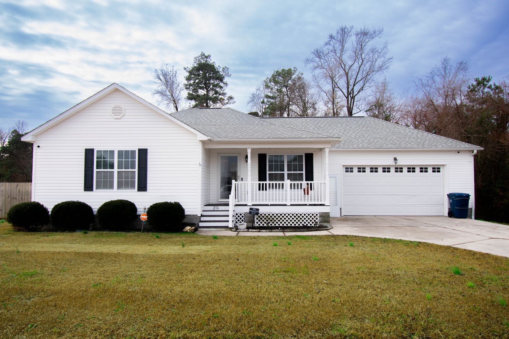 Richlands House: 216 Deer Haven Dr