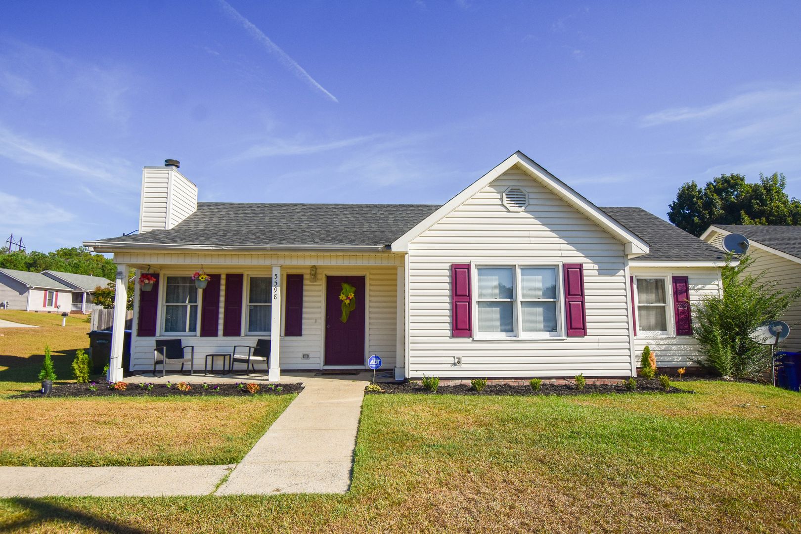 Fayetteville House: 5598 Windy Knoll Pl