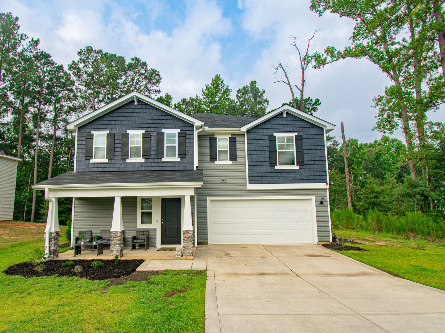 Raeford House: 342 Ledgebrook Ln