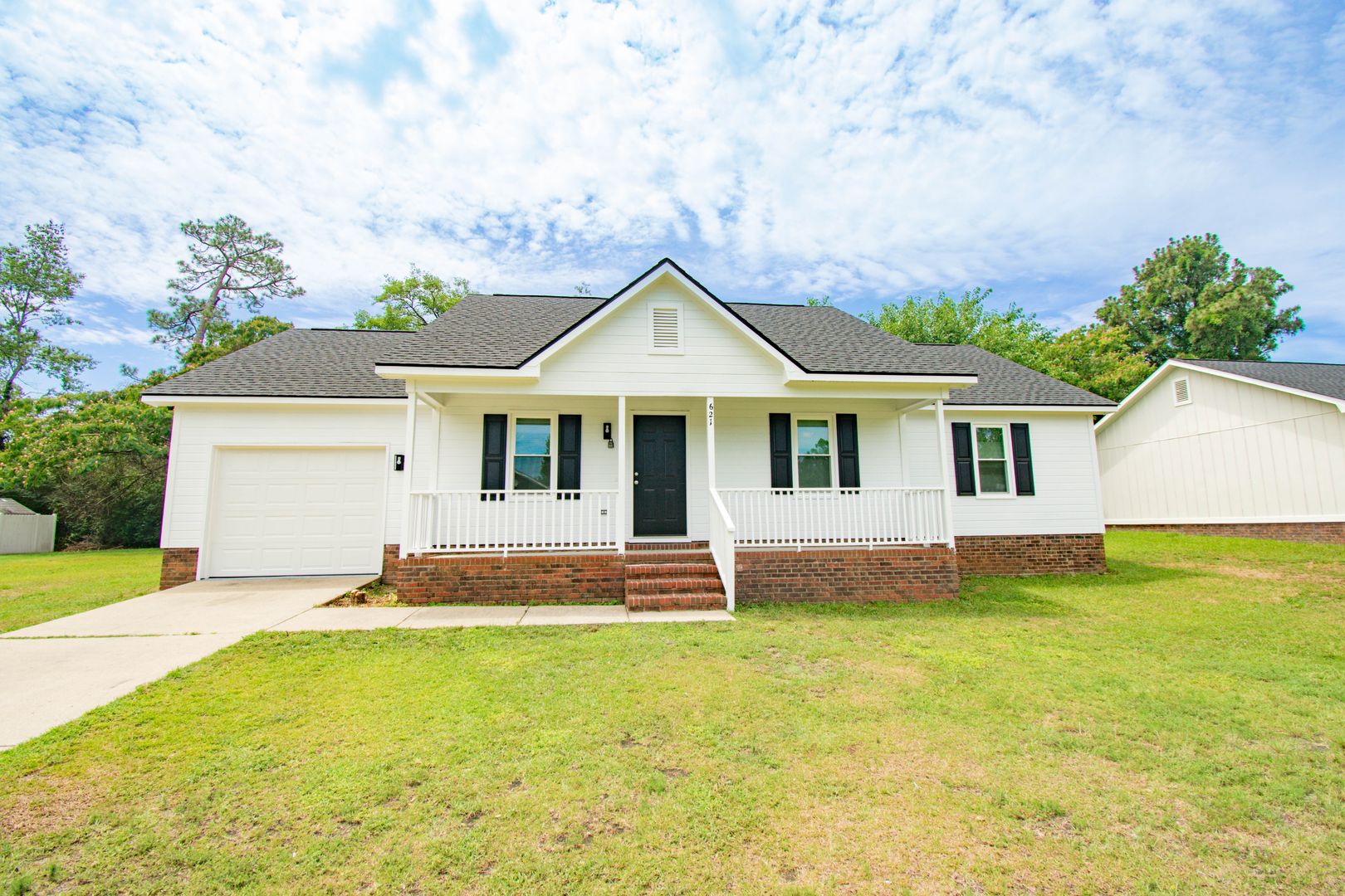 Fayetteville House: 621 Winthrop Ct