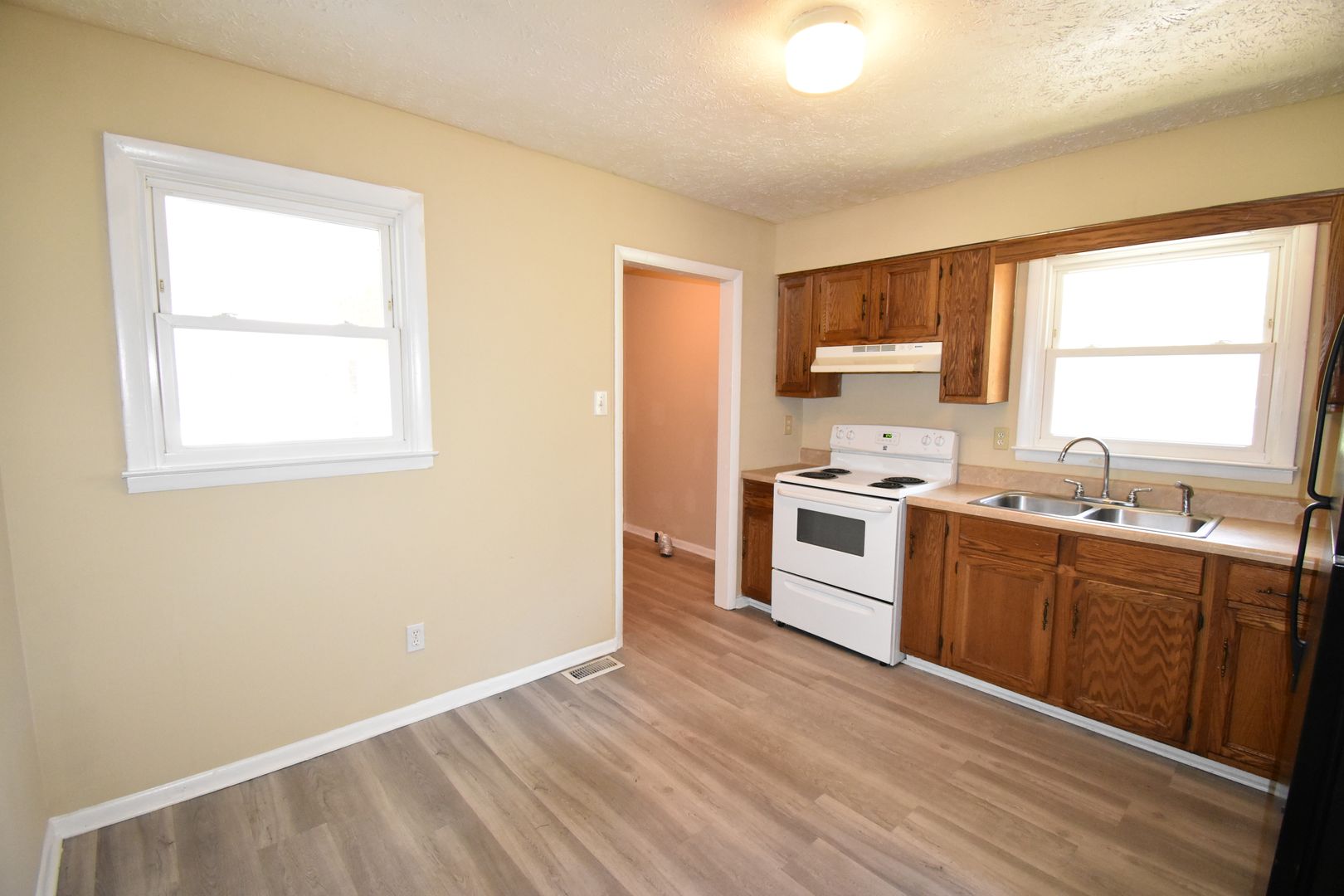 Hope Mills House: 3200 Teakwood Ct