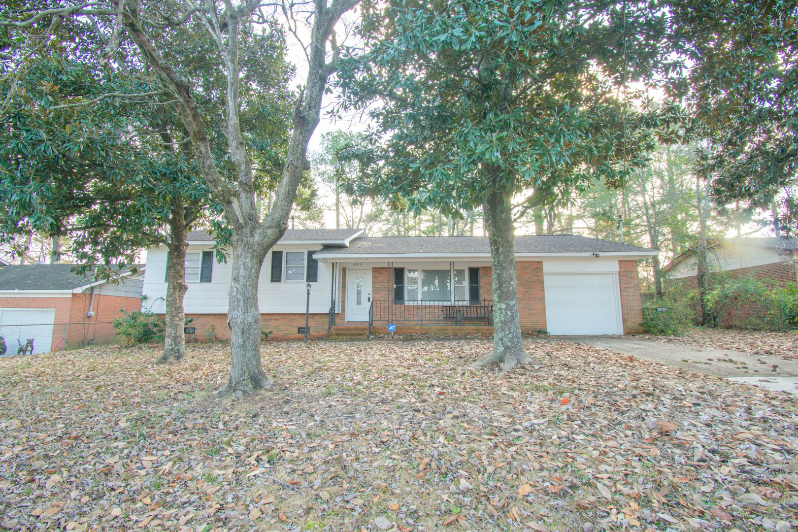 Fayetteville House: 4705 Beaufort Dr