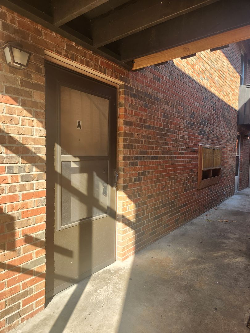 1009 Washington, Ave.