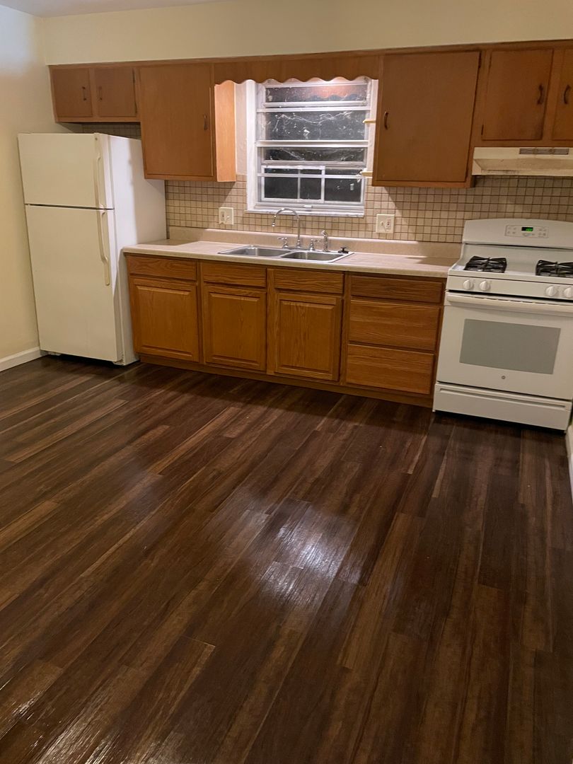 Wood River House: 1317 Virginia Ave