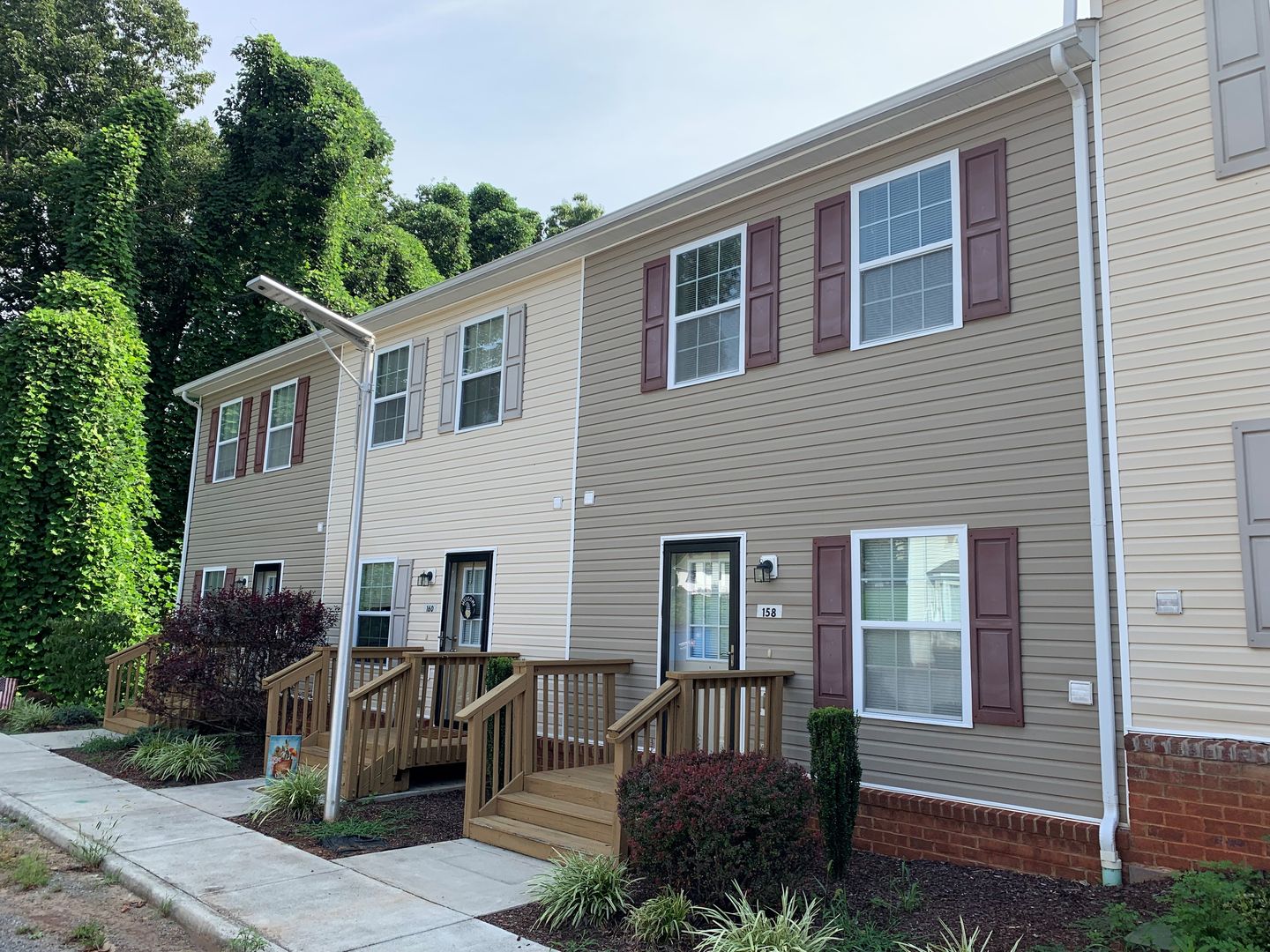Madison Heights Apartment: Riviera Drive